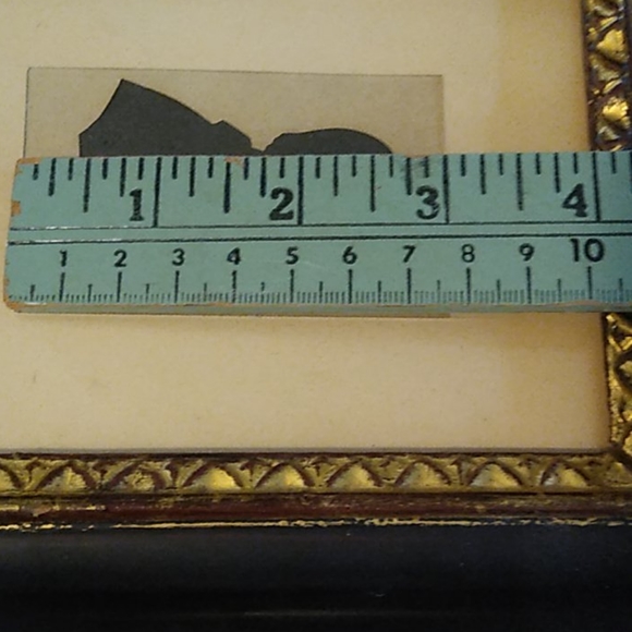 Old Antique Frame with Gentleman Silhouette - Picture 7 of 16